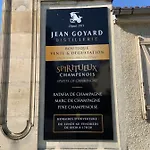 Champagne & Grand Cru Apartment *